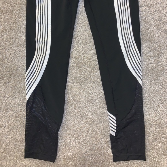 Avia Black & White Striped leggings size XS - Picture 5 of 10